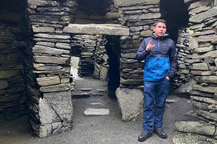Shetland Minibus tours Jarlshof2