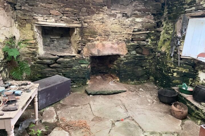 Shetland Minibus tours croft